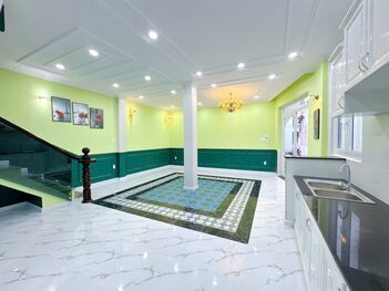 BÁN NHÀ 1T1L, DIỆN TÍCH LỚN - Đầu Hẻm 233 NVCừ (Hẻm gần trường ĐH Công Nghệ - Kỹ Thuật)