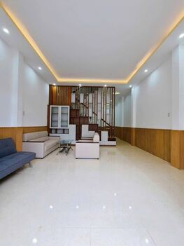 Bán nhà 1T1L, MỚI ĐẸP - NẰM NGAY khu PHỐ ẨM THỰC (Cách mặt tiền Bờ hồ chỉ 15m)