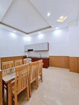 Bán nhà 1T1L, MỚI ĐẸP - NẰM NGAY khu PHỐ ẨM THỰC (Cách mặt tiền Bờ hồ chỉ 15m)