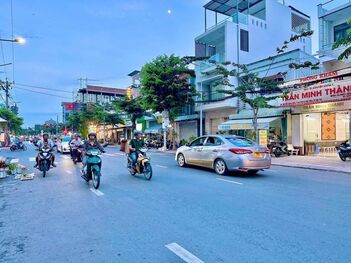 BÁN NỀN DT LỚN, XÂY BIỆT THỰ, NHÀ VƯỜN, NHÀ TRỌ, KS, KHO, VPCTy,...