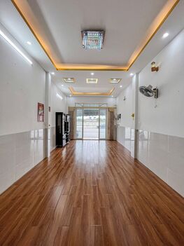 Bán nhà 1T1L, mặt tiền Tầm Vu, vị trí đẹp KDoanh. Có Sẵn HĐ Thuê (thanh toán 1lần 3tháng)