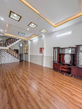 Bán nhà 1T1L, mặt tiền Tầm Vu, vị trí đẹp KDoanh. Có Sẵn HĐ Thuê (thanh toán 1lần 3tháng)