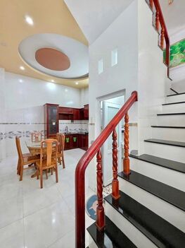 BÁN NHÀ 1T2L đúc, Mặt Tiền, gần sát chợ An Khánh (Cách trường ĐHYD Cần Thơ chỉ 300m)