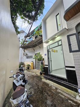 Nhà rẻ đẹp trung tâm