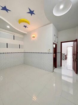 CHO THUÊ nguyên căn 1T1L, KDC GẦN CHỢ BÀ BỘ (Giá thuê: 10 TRIỆU/tháng)