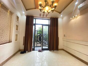 BÁN NHÀ 1T1L đúc, Giá rẻ nhất khu, xe hơi tới nhà, sổ riêng sang tên Nhanh