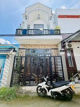 BÁN NHÀ 1T1L đúc, Giá rẻ nhất khu, xe hơi tới nhà, sổ riêng sang tên nhanh