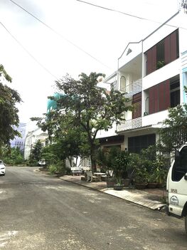 Bán nhà 1T2L đúc, Mặt Tiền (kdc Nam Long 1). Ngay sau lưng Trường THPT Việt - Hoa
