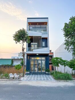 BÁN NHÀ 1T2L đúc mới, HIỆN ĐẠI Nội Thất TUYỆT ĐẸP, sổ Hồng hoàn chỉnh