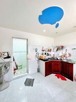 NHÀ 1T1L - GÓC 2 MẶT TIỀN Hẻm ( vừa ở & KDoanh dc). Vị trí rất sáng sủa, gần & đẹp