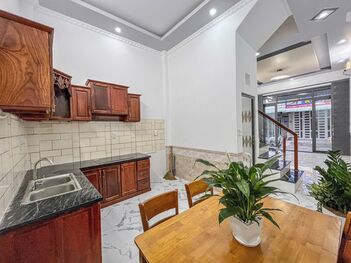 BÁN NHÀ 1T2L đúc, XÂY MỚI. Kế trường Mầm Non Hoa Cúc (Mặt Tiền - KDC Thới Nhựt 1)