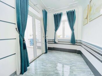 BÁN NHÀ 1T3L đúc, (GÓC 2MT + Trục Chính) Hẻm. Có luôn chổ để ÔTÔ trong nhà