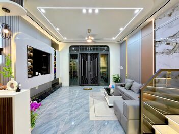 Bán nhà 1T1L đúc măt Mặt Tiền (KDC - VHTĐ). Tặng FULL Nội Thất