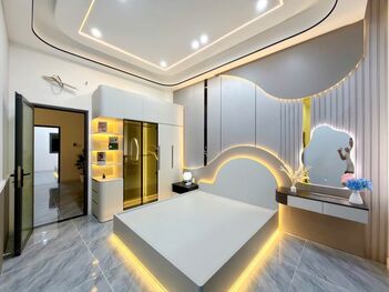 Bán nhà 1T1L đúc măt Mặt Tiền (KDC - VHTĐ). Tặng FULL Nội Thất