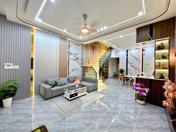 Bán nhà 1T1L đúc măt Mặt Tiền (KDC - VHTĐ). Tặng FULL Nội Thất