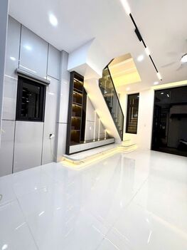 Nhà 1T1L đúc mới, GÓC 2MT HẺM, xe hơi tới nhà. Vị trí trung tâm, gần cầu Trần Hoàng Na