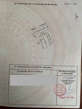 Nhà 2 lầu vị trí cực đẹp mặt tiền Nguyễn Việt Hồng ngay phố thời trang Cần Thơ