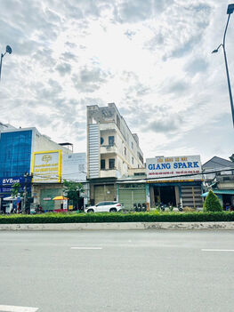 Nhà 3 lầu và sân thượng mặt tiền Nguyễn Văn Cừ (An hoà cũ), Cần Thơ