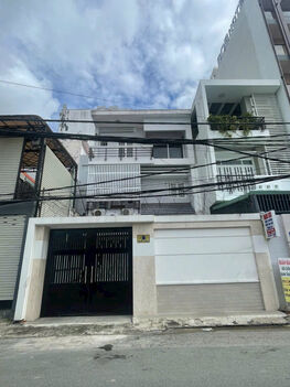 Nhà mặt tiền Lê Lai diẹn tích lớn ngay trung tâm Cần thơ - 21 tỷ