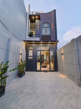 BÁN NHÀ PHỐ HIỆN ĐẠI. Có sân đậu ôtô, 2 MẶT TIỀN (trước Lộ - sau view sông)