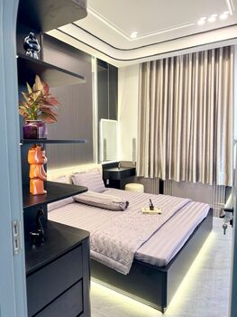 BÁN NHÀ PHỐ HIỆN ĐẠI. Có sân đậu ôtô, 2 MẶT TIỀN (trước Lộ - sau view sông)