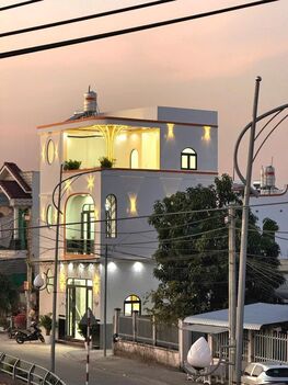 Nhà 2Lầu đúc, Góc 2MẶT TIỀN - BỜ KÈ RẠCH CÁI SƠN (Gần sát chợ An Bình, view cực kì đẹp)