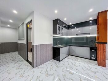 BÁN NHÀ 1 TRỆT 1 LỮNG mới đẹp (gần Chợ Bà Bộ). Trục chính Hẻm xe hơi tới nhà