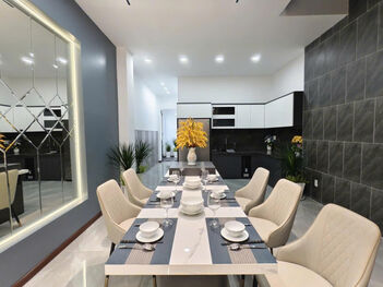 Bán nhà mặt tiền kdc hồng phát gần vòng xoay ngã năm hoàng quốc việt giá 6,150 tỷ