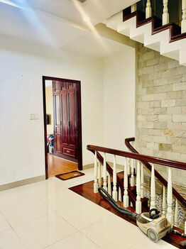 Nhà trệt lửng và 2 lầu mặt tiền đường Xuân Thuỷ, KDC Hồng Phát, Cần Thơ