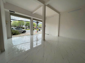 Nhà trệt lầu diện tích rộng mặt tiền đường 30 tháng 4, Tân An, Cần Thơ - 21 tỷ