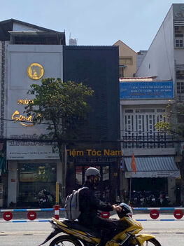 Nhà lầu vị trí đẹp mặt tiền Hùng Vương, Ninh Kiều, Cần Thơ giá 13 tỷ