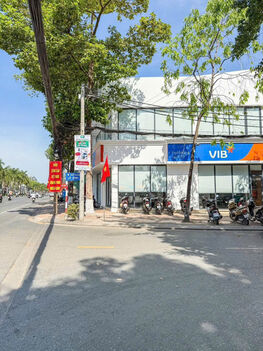 Bán nhà 2 lầu đang kinh doanh Karaoke mặt tiền Lê bình, phường Tân An, Cần Thơ