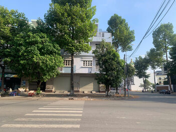 Cặp nhà 3 lầu góc 2 mặt tiền Trần Văn Trà và A4 KDC Hưng Phú, Cái Răng, Cần Thơ