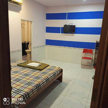 Bán khách sạn 3 lầu mặt tiền đường Ngô Sỹ Liên, khu Mê trô, phường Tân An mới, Cần Thơ