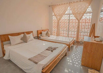 Bán khách sạn hẻm đường Ngô Hữu Hạnh ngay trung tâm thành phố Cần Thơ