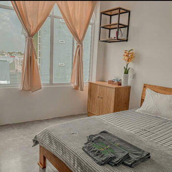 Bán khách sạn hẻm đường Ngô Hữu Hạnh ngay trung tâm thành phố Cần Thơ