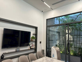 Bán gấp nhà 3 lầu mặt tiền đường Nguyễn Văn Lưu (1B), KDC Nam Long, Cần Thơ