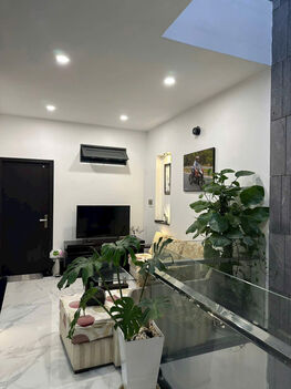 Bán gấp nhà 3 lầu mặt tiền đường Nguyễn Văn Lưu (1B), KDC Nam Long, Cần Thơ