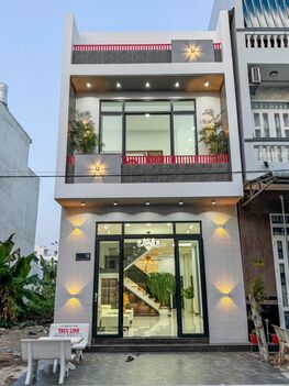 BÁN NHÀ 1T1L đúc MỚI - FULL NỘI THẤT, sổ hoàn công đầy đủ. Mặt Tiền vừa ở, vừa làm VPCTy,…