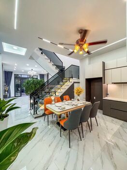 BÁN NHÀ 1T1L đúc MỚI - FULL NỘI THẤT, sổ hoàn công đầy đủ. Mặt Tiền vừa ở, vừa làm VPCTy,…