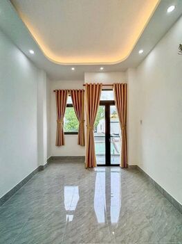 BÁN NHÀ 1T1L đúc, mới đẹp, FULL Nội Thất mới. Hẻm rộng 4.5m, có phòng ngủ tầng trệt