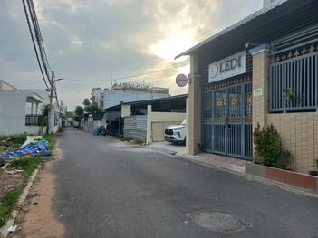 Bán Đất nền mặt tiền đường Lê Văn Sô