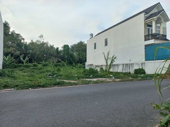 Bán Đất nền mặt tiền đường Lê Văn Sô