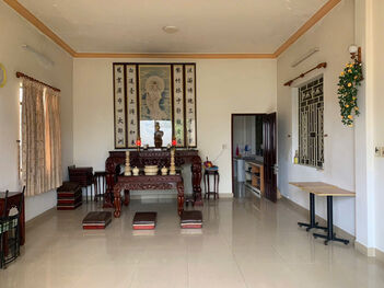 Bán gấp - Nhà 3 lầu và sân thượng mặt tiền đường 3 tháng 2 đối diện đại học Cần Thơ