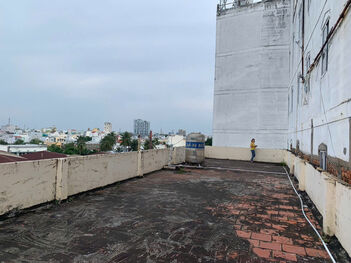 Bán gấp - Nhà 3 lầu và sân thượng mặt tiền đường 3 tháng 2 đối diện đại học Cần Thơ