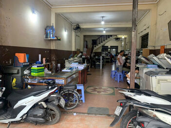 Bán gấp - Nhà 3 lầu và sân thượng mặt tiền đường 3 tháng 2 đối diện đại học Cần Thơ