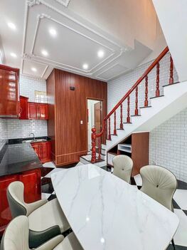 Bán nhà MẶT TIỀN, 1T3L đúc, sổ hoàn công. Gần cầu Gạch Ngỗng (Mậu Thân)