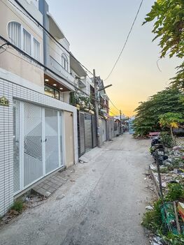 bán nhà phố 1 trệt 1 lầu DT4x14m hẻm oto 67 phan đăng lưu cái khế, ninh kiều