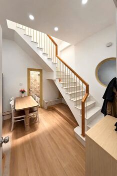 nhà 1trẹt 1 lầu 2Pn Hẻm lê lai thông N Việt Hồng DT4,1x11,5m