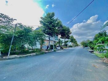 lô đất mặt tiền đường Nguyễn thái sơn KDC Hưng Phú 1, DT 4,5x22m Lộ 30M đối diện trường cao đẳng việt mỹ